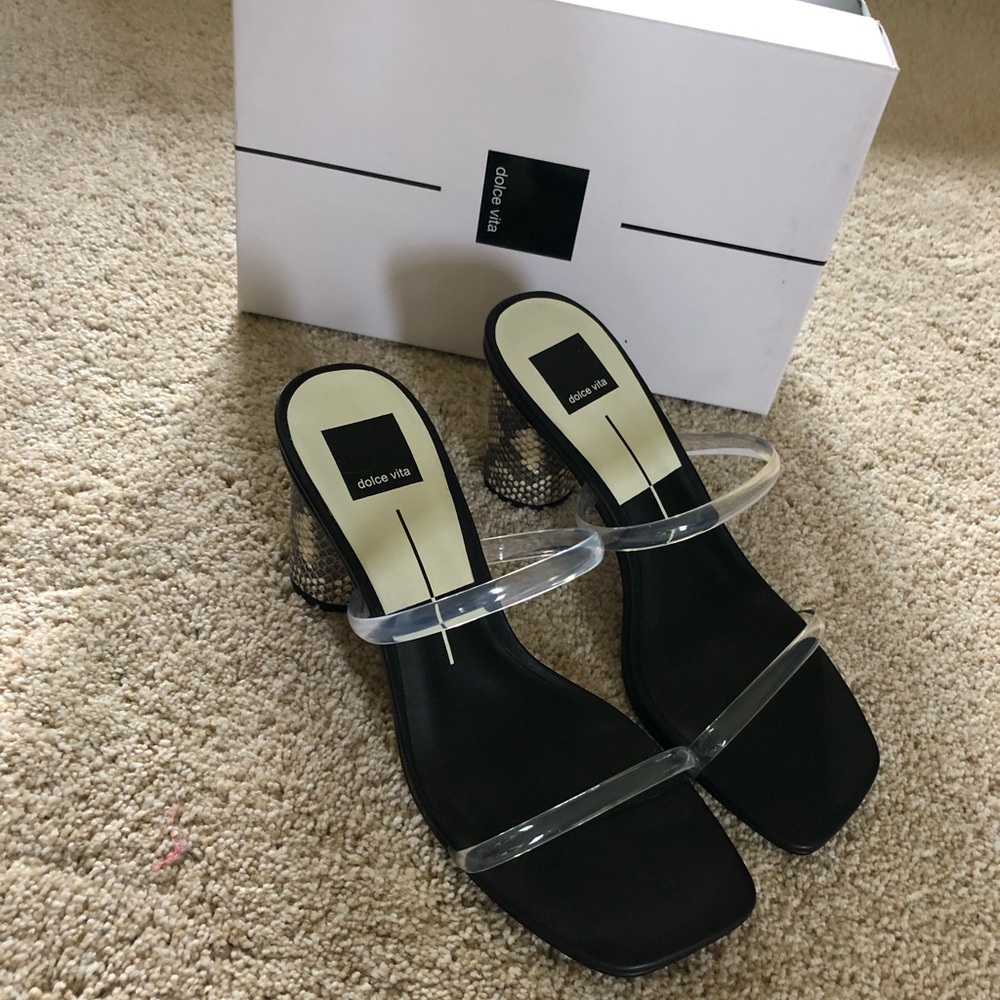 Dolce Vita Black and White Nixon Heels sz 7